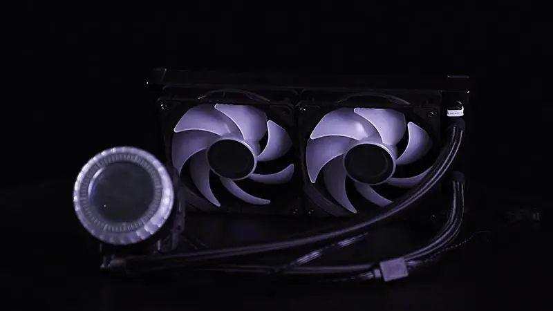 Alumínium lamellás hűtőbordák hőelnyelő termoelektromos hűtéshez ventilátorral
